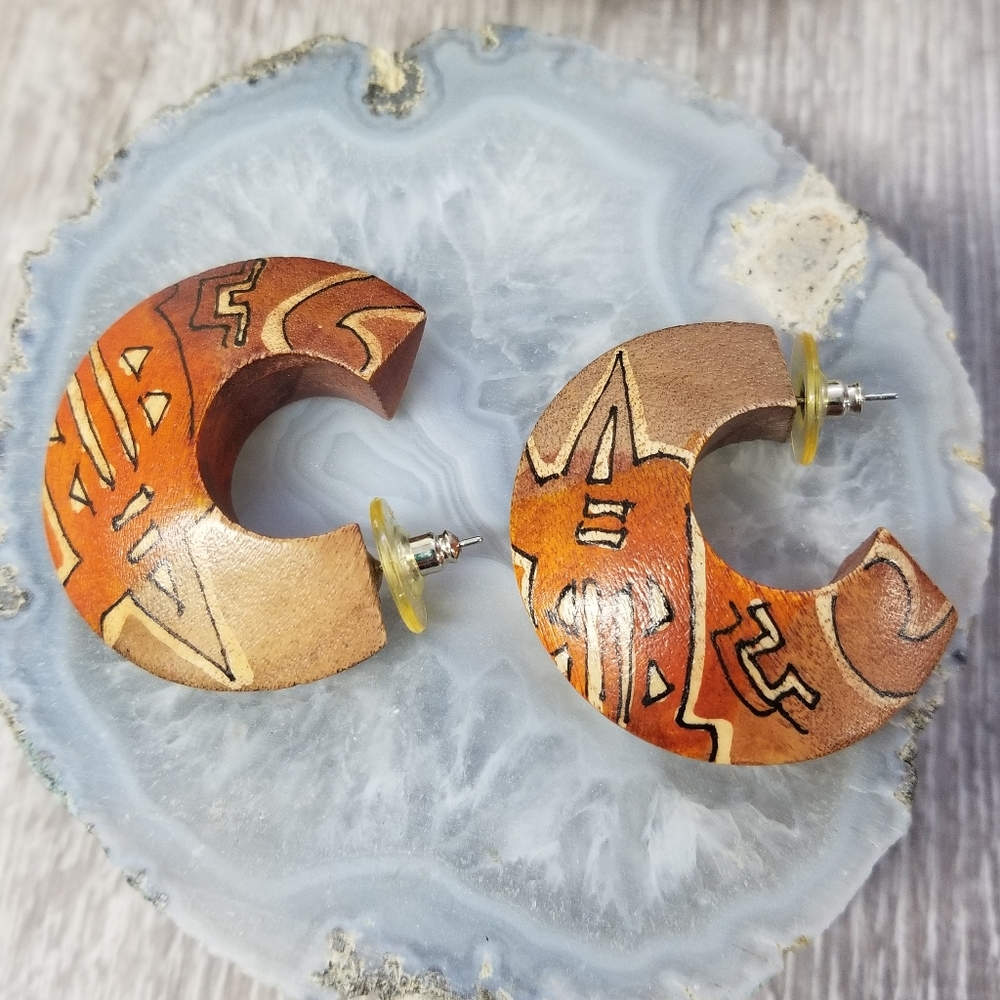 Vintage Wood Hoop Earrings - Picture 6 of 6